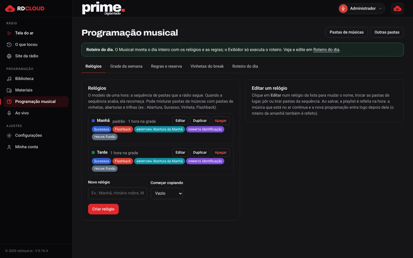 Relógios do Musical com as pastas de cada hora